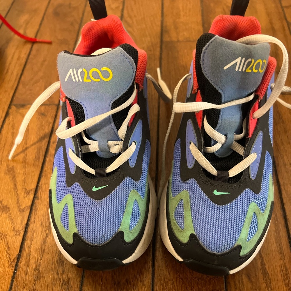 Girls Nike air size 2y